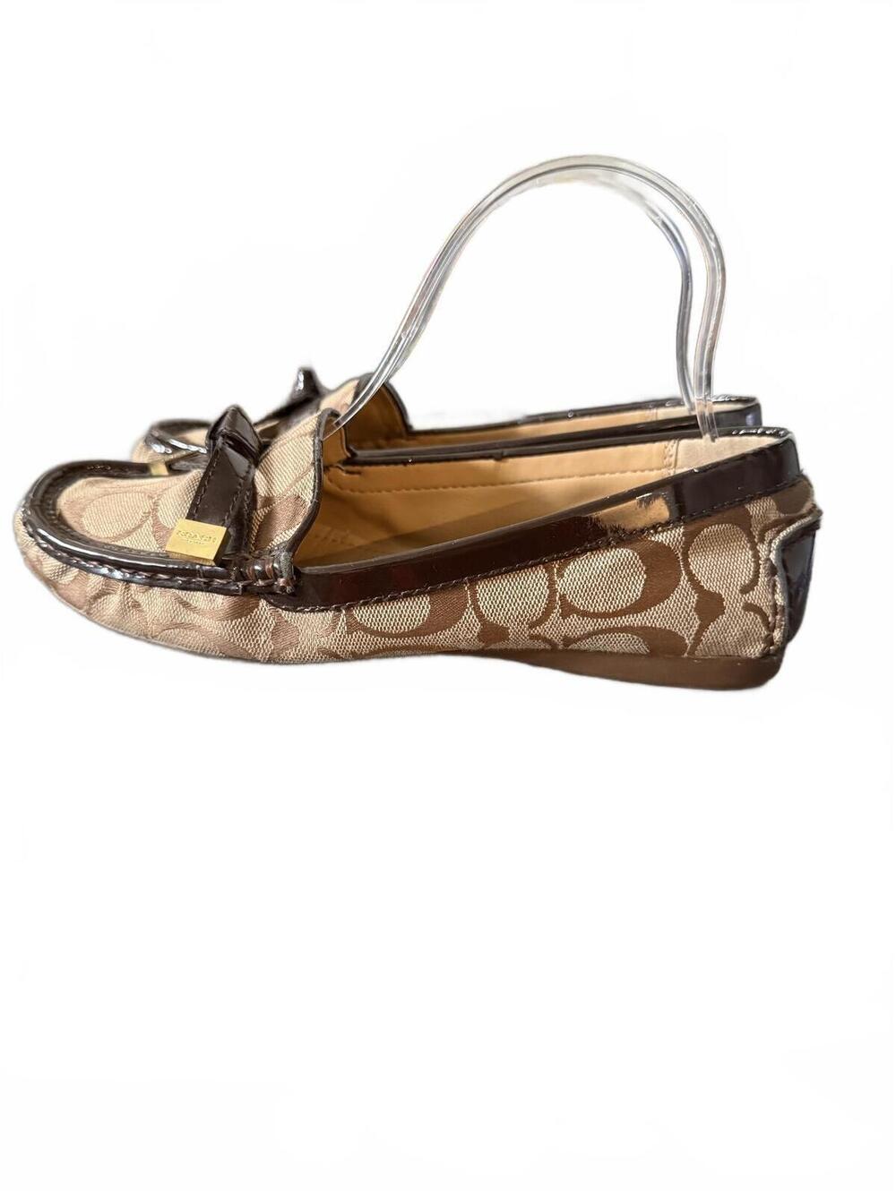 Coach Women's Brown Signature Logo Bow Frida Flat Loafers Size 7.5B